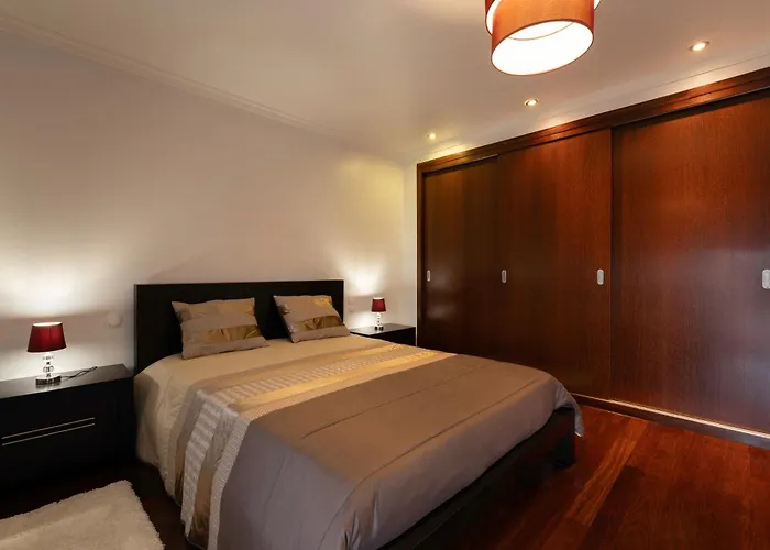 Colina De Picoutos Moradia Com Piscina