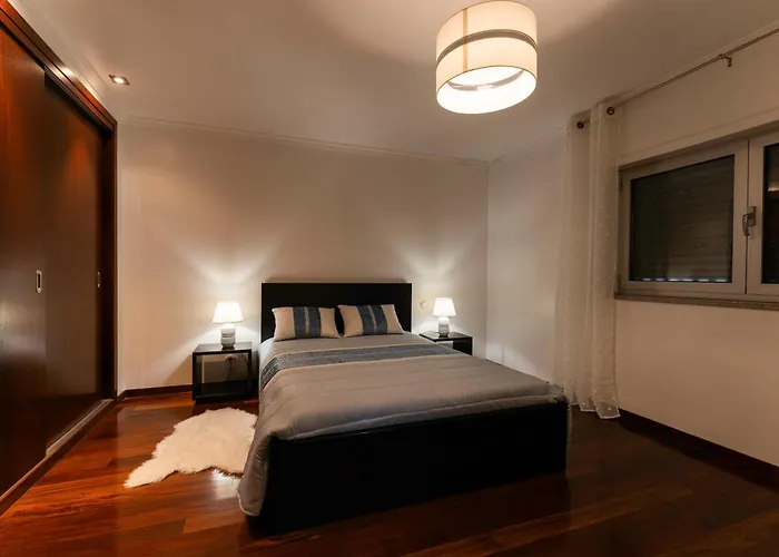 Colina De Picoutos Moradia Com Piscina 招待所 4*