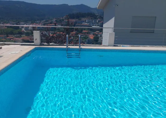 Colina De Picoutos Moradia Com Piscina 招待所 4*